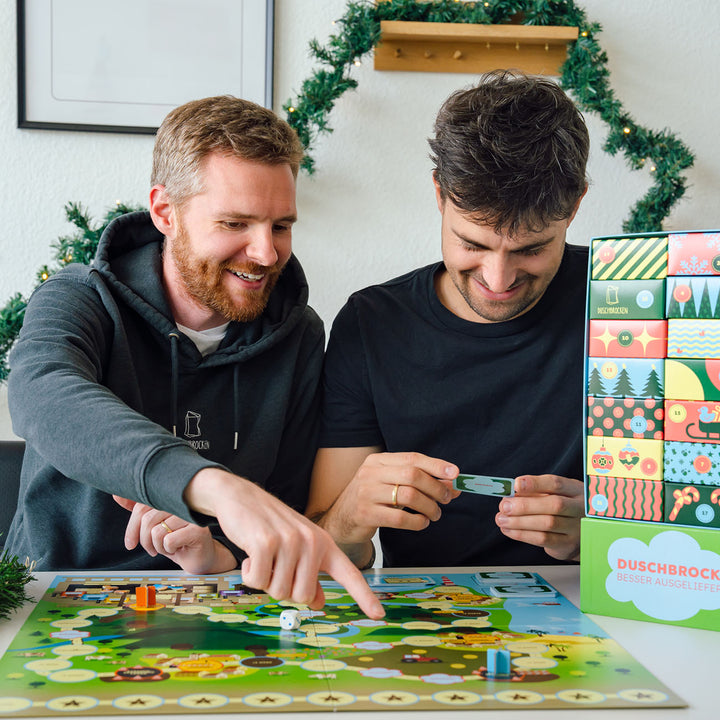 Personen spielen das Duschbrocken Delivery Gesellschaftsspiel